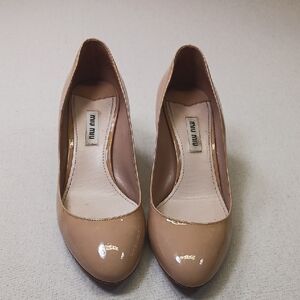 Miu Miu Heels Womens Sizr 37 Beige Patent Leather Nude Slip On Jeweled Heel